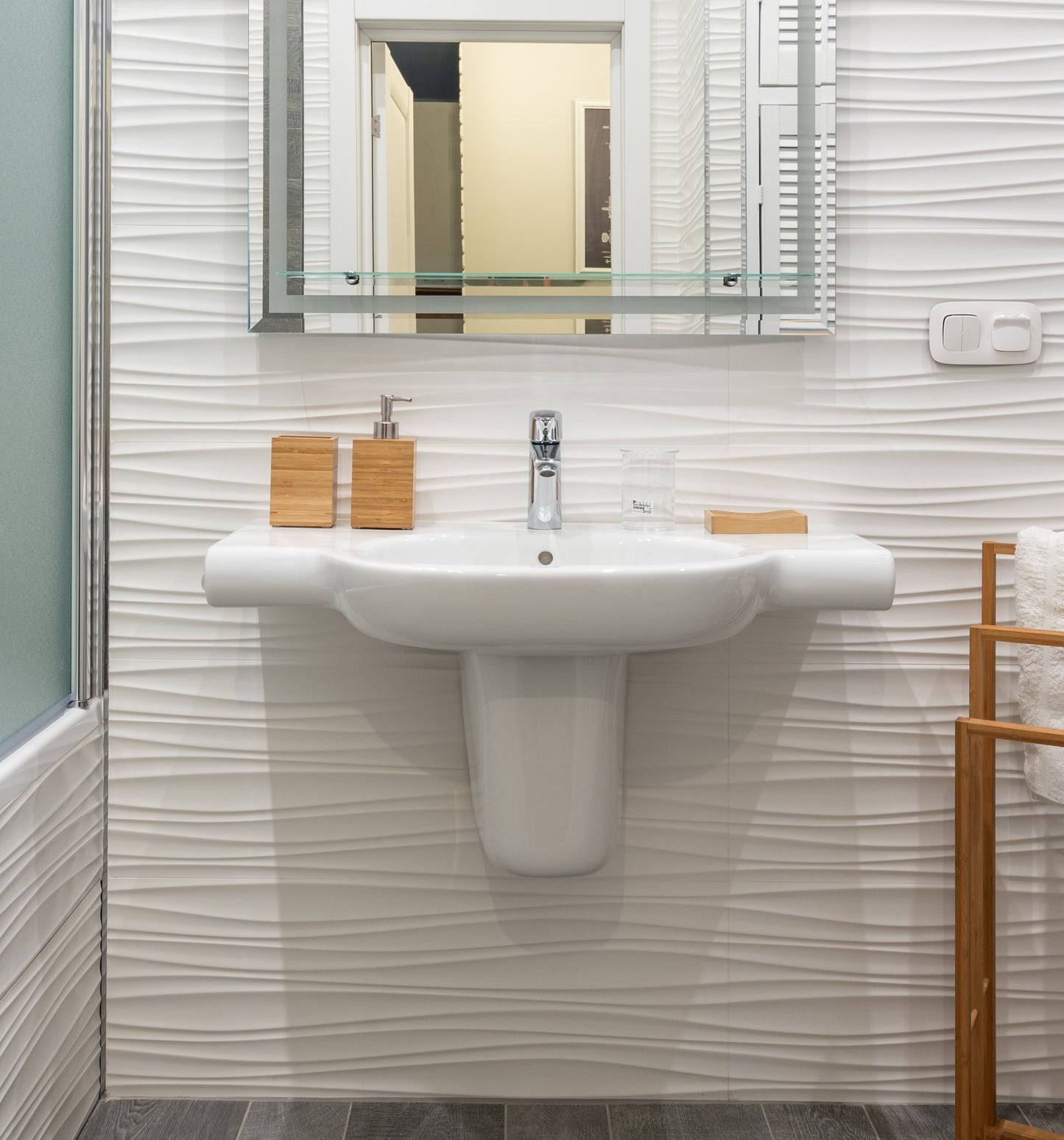 White Semi-Pedestal Sink